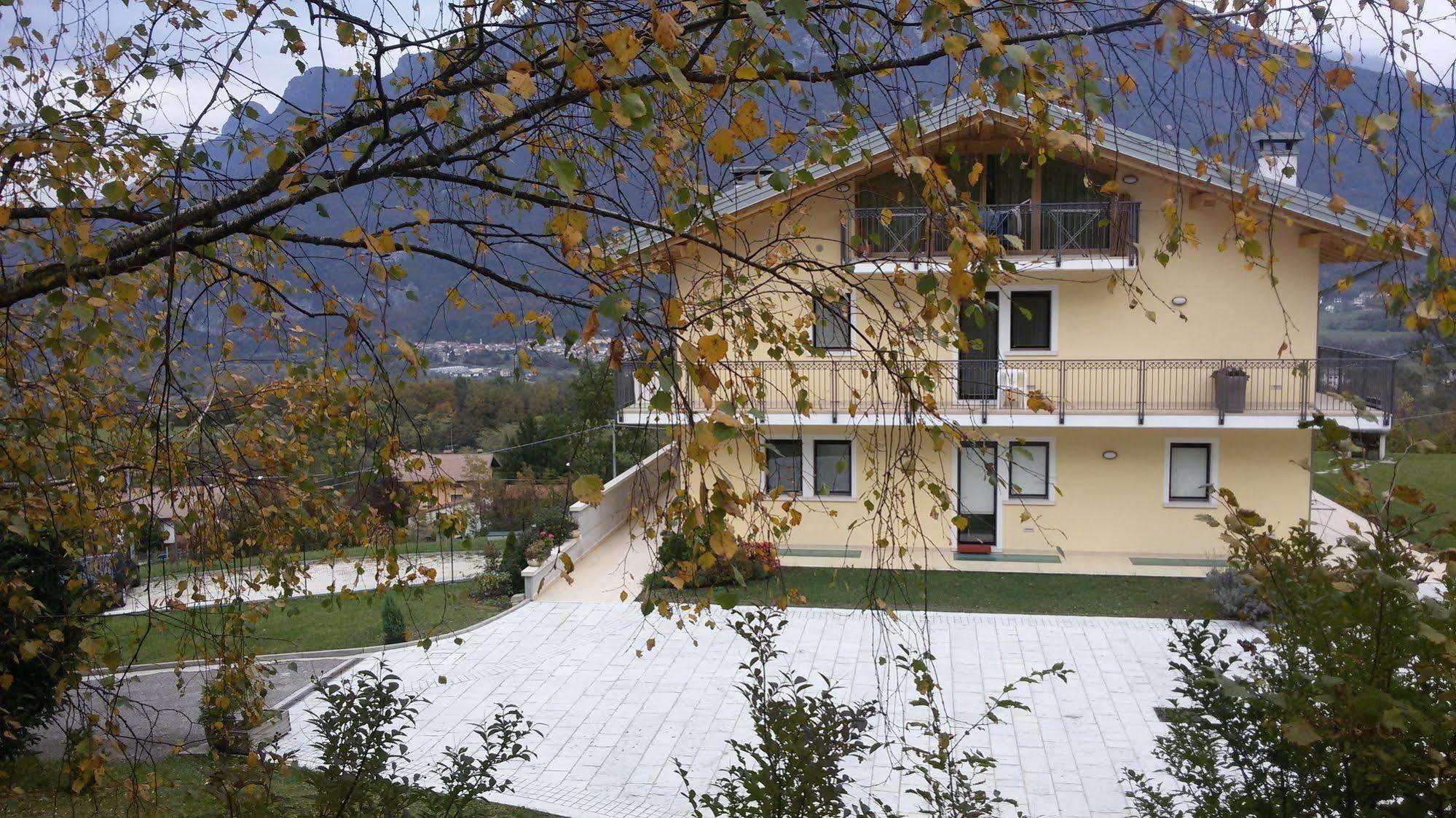 Affittacamere Rubino Guest House Ponte nellʼAlpi Kültér fotó