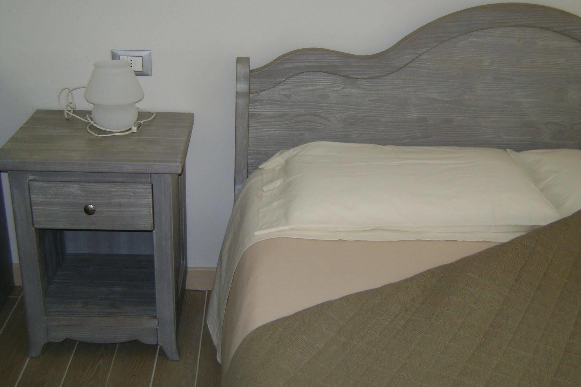 Affittacamere Rubino Guest House Ponte nellʼAlpi Kültér fotó