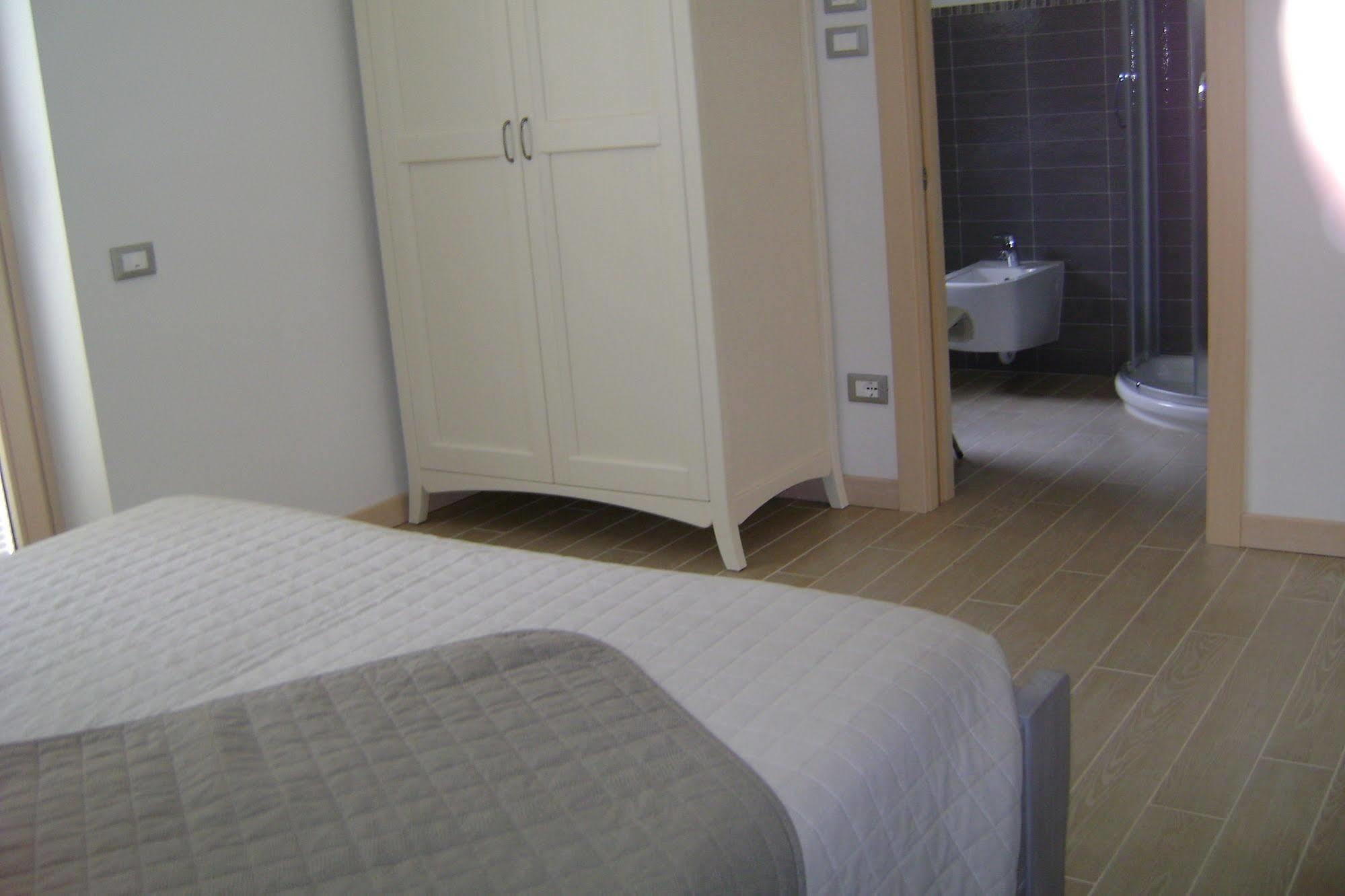 Affittacamere Rubino Guest House Ponte nellʼAlpi Kültér fotó