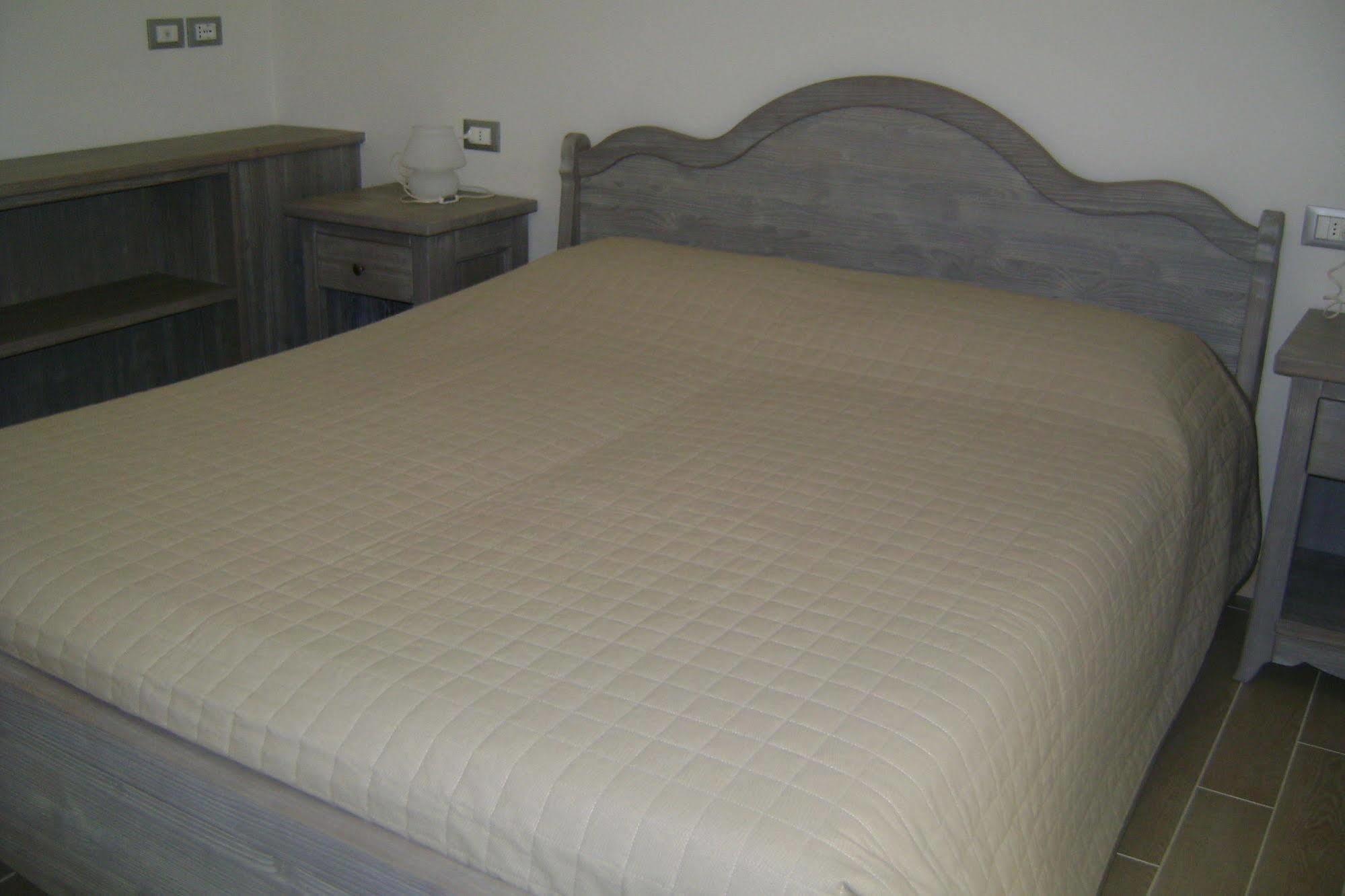 Affittacamere Rubino Guest House Ponte nellʼAlpi Kültér fotó