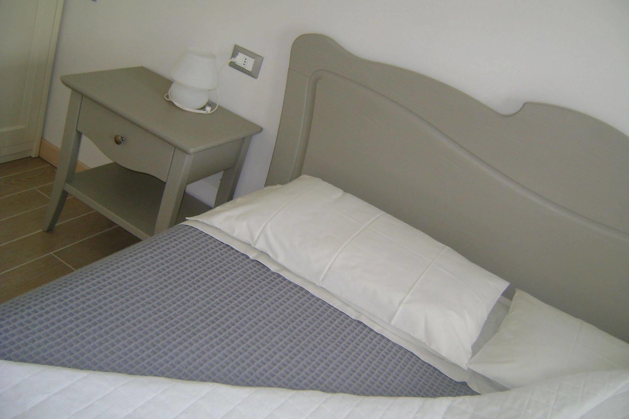 Affittacamere Rubino Guest House Ponte nellʼAlpi Kültér fotó