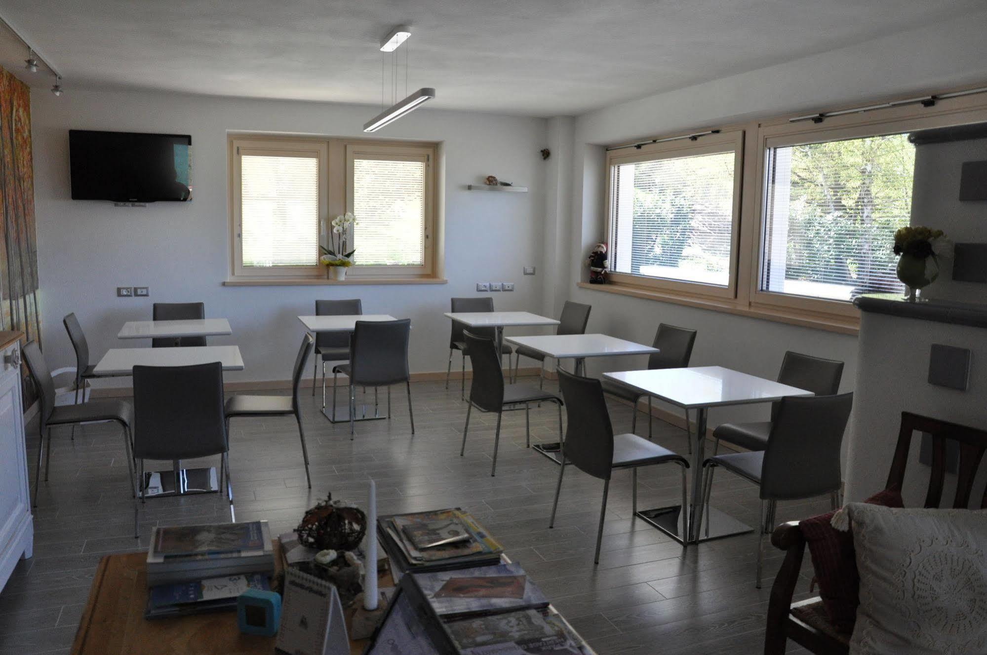 Affittacamere Rubino Guest House Ponte nellʼAlpi Kültér fotó